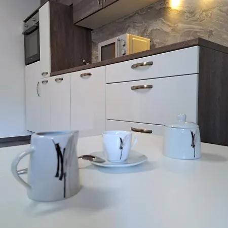 Rentcenter79 Séjour chez l'habitant
